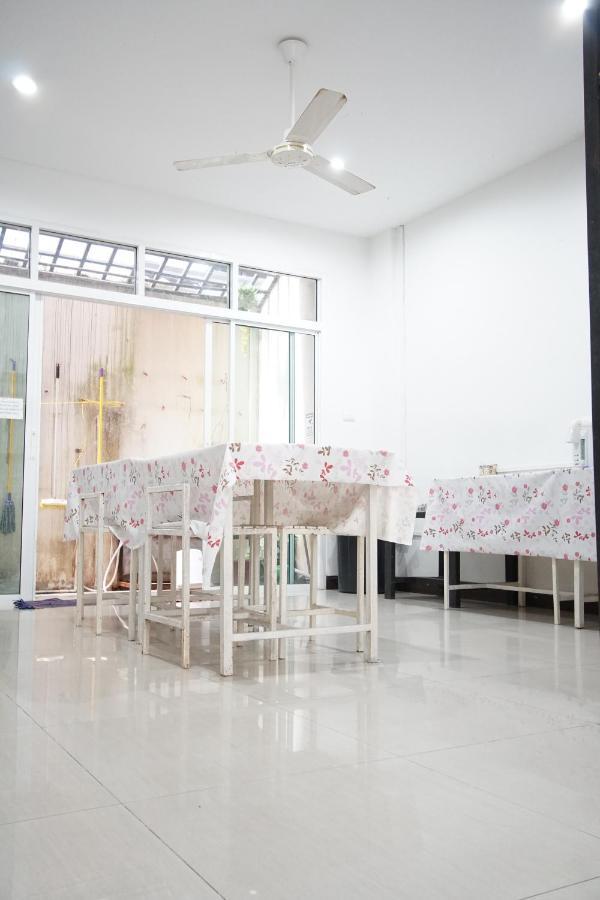 Patong Bedbox Guesthouse And Hostel מראה חיצוני תמונה