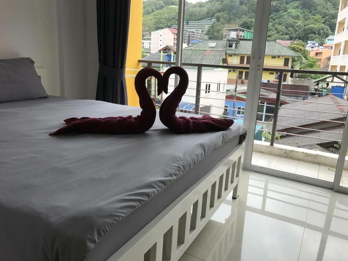 Patong Bedbox Guesthouse And Hostel מראה חיצוני תמונה